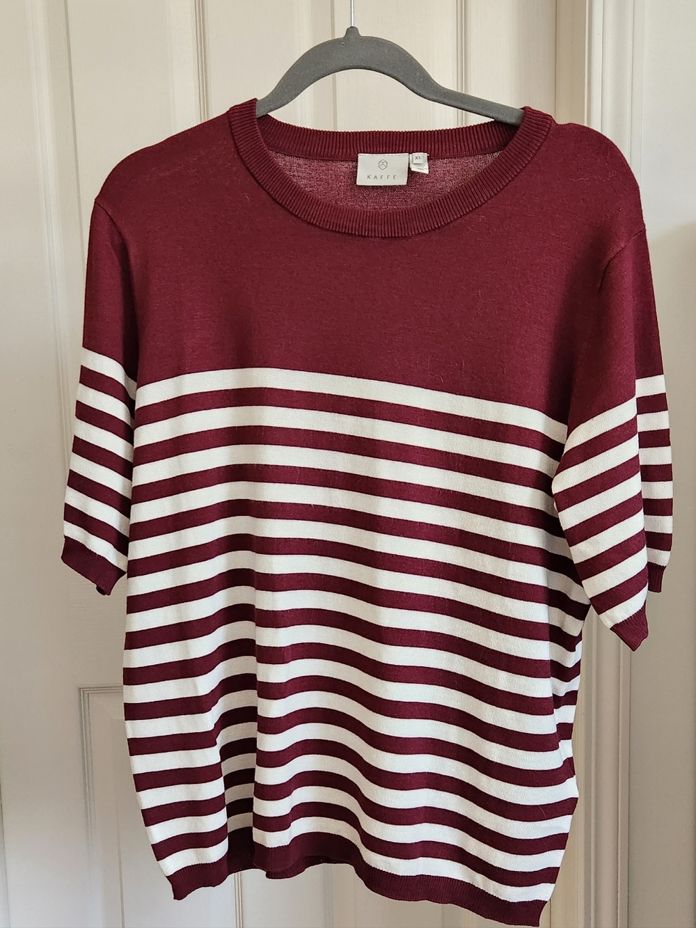 New! Kaffe Maroon & White Striped Short Sleeve Sweater